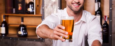 Com bom malte, frutas nativas e até mel. Confira nossa lista de 5 cervejas brasileiras para experimentar.