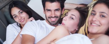 Ter relacionamento aberto: Homens ou mulheres querem mais?