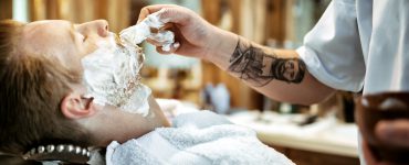 Classudo e moderno O bigode certo para o seu rosto